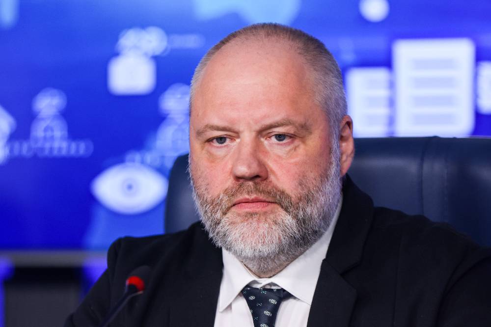Депутат Новичков заменил Лантратову на посту главы думского комитета