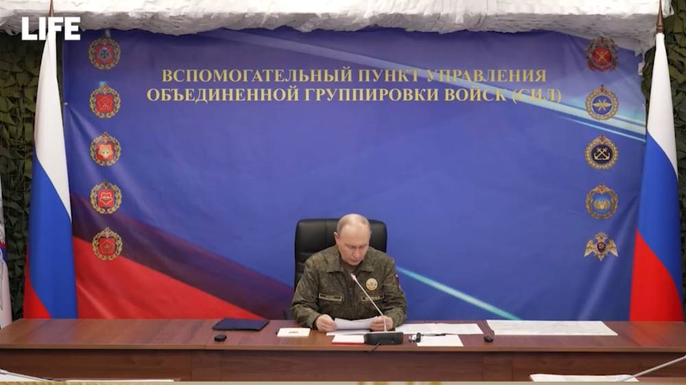 Опубликовано видео визита Путина в пункт объединённой группировки войск ВС РФ