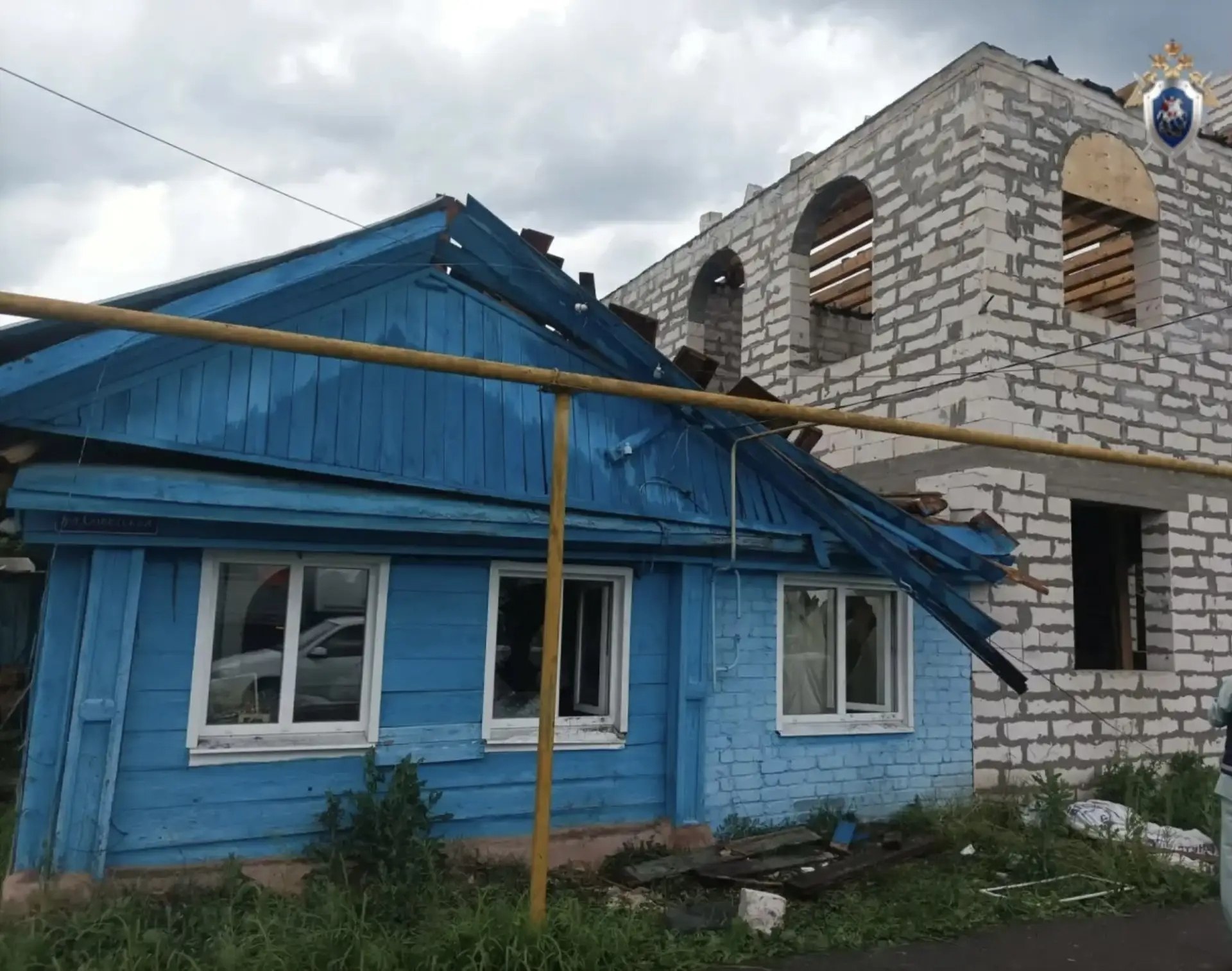 Ураган под Арзамасом убил ребёнка &mdash; на пятилетнюю девочку рухнула стена дома
