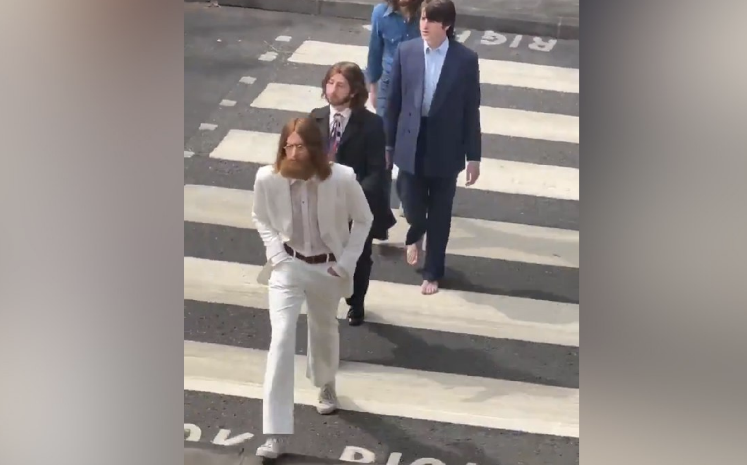 Актёры байопика о The Beatles повторили легендарную обложку спустя 57 лет