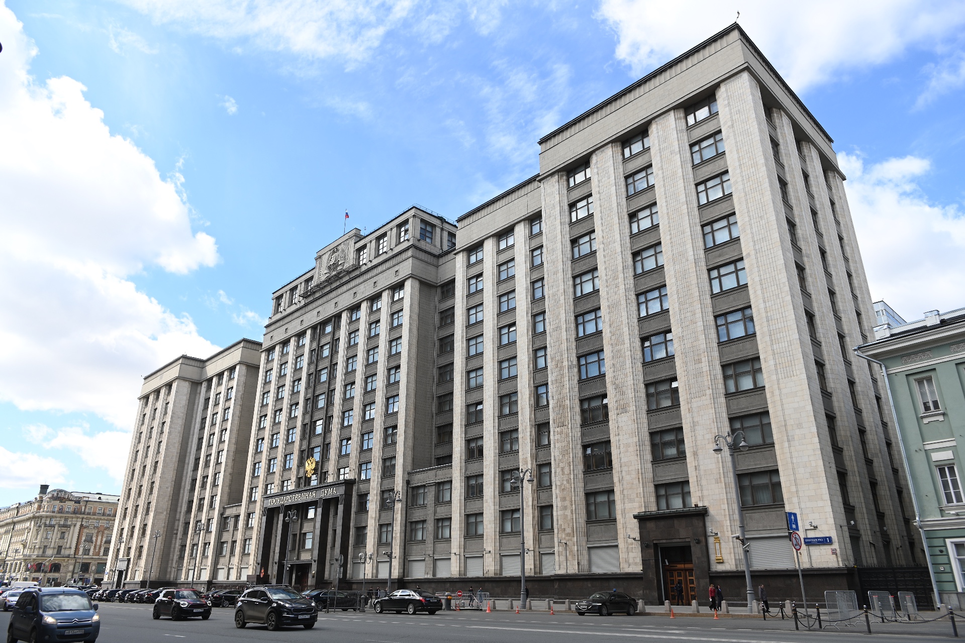 Лающая собака не кусает: В Госдуме ответили на планы Запада по вводу войск на Украину