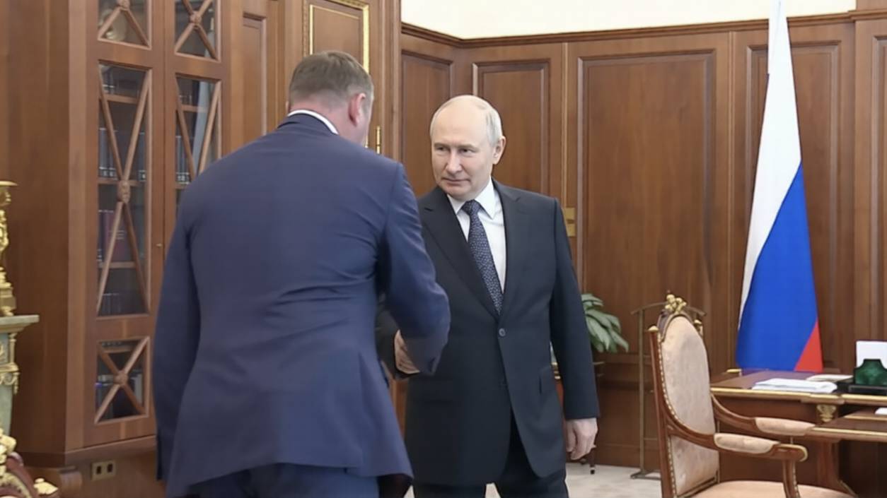 Врио главы Белгородской области Шуваев доложил Путину о посещении всех округов