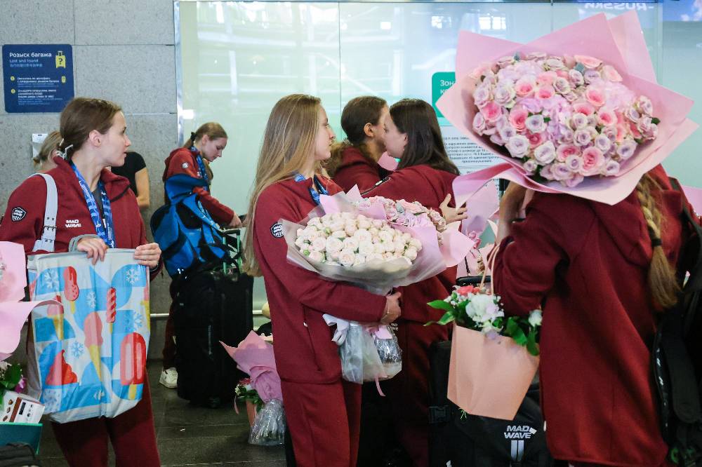 Наши «русалочки» вернулись домой с золотом и раскрыли секрет победы над Испанией
