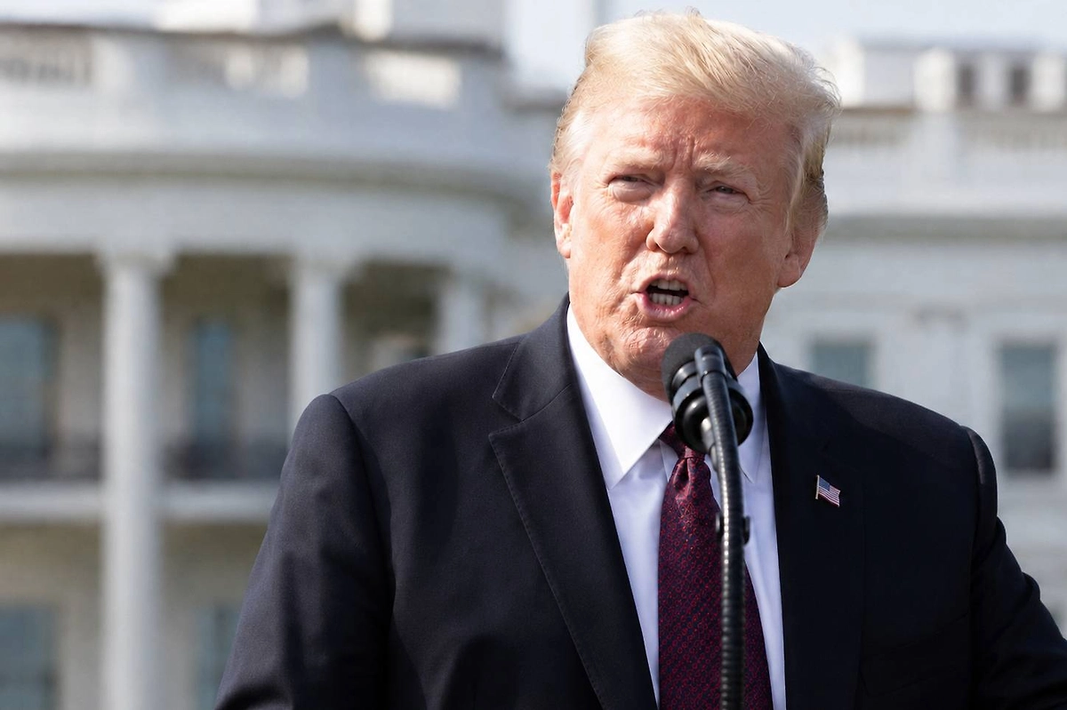 Главу МИД Коста-Рики отправили в отставку за участие в мероприятии с Трампом