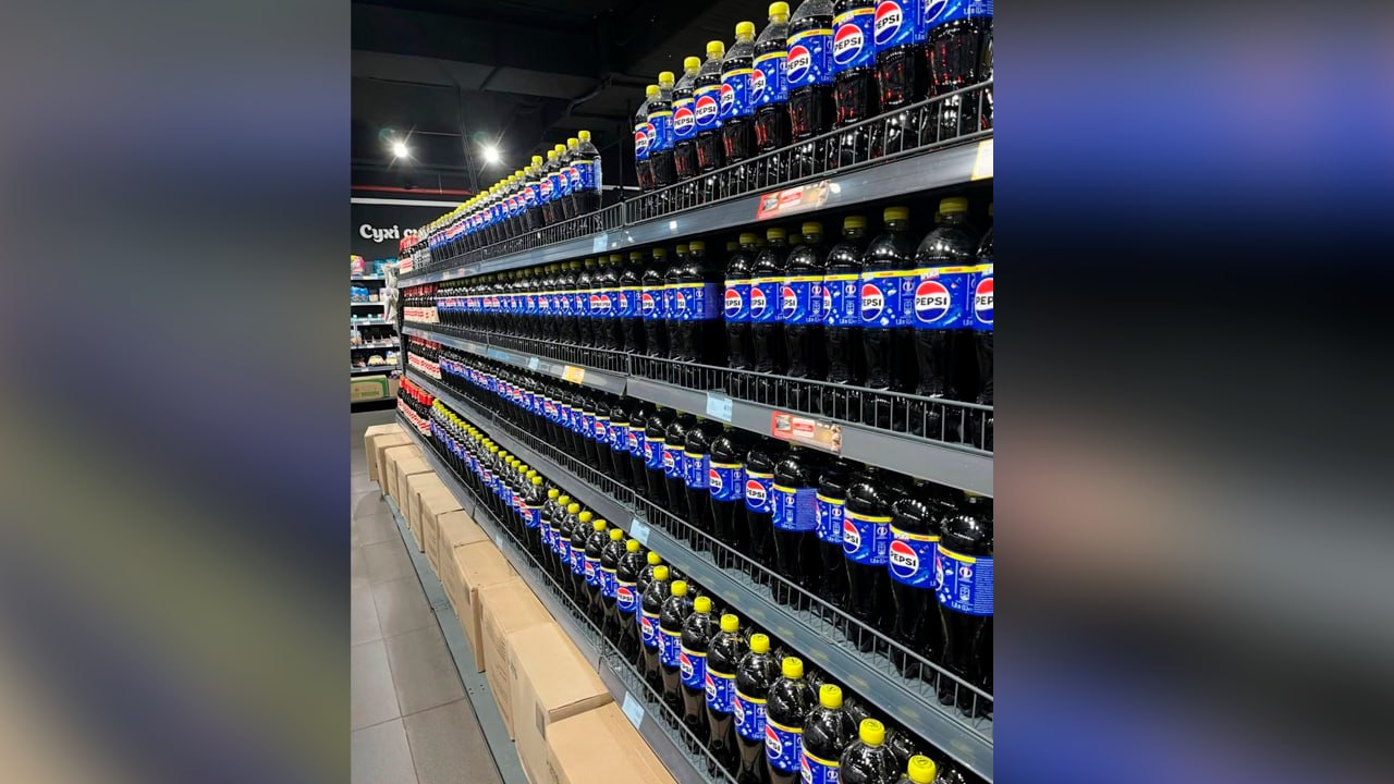 На Украине дефицит круп, соли и сахара, но полки ломятся от пива и газировки