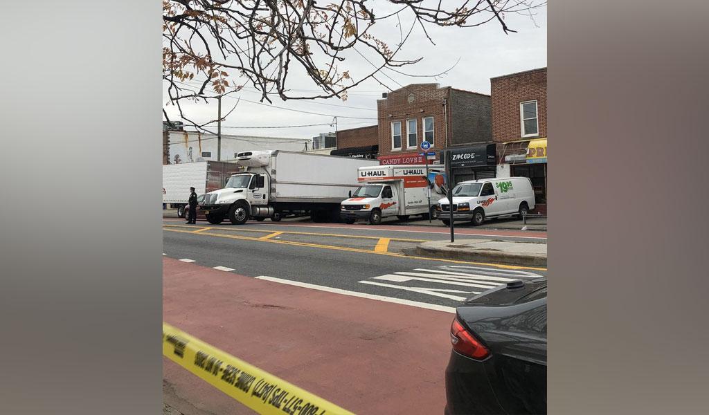 Полиция Нью-Йорка обнаружила грузовики с разлагающимися телами внутри