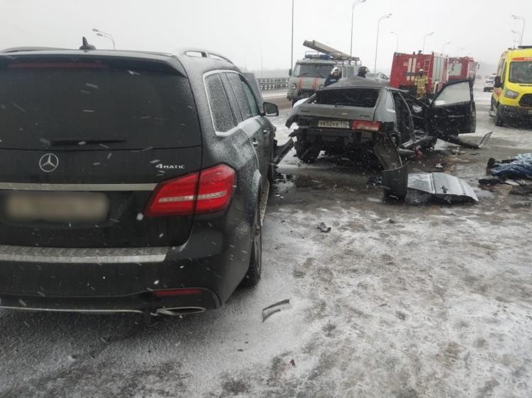В Казани при столкновении двух автомобилей погибли мать и ребёнок 