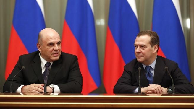 Дмитрий Медведев и Михаил Мишустин. Фото © Правительство РФ