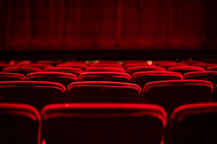 В России все кинотеатры закроют из-за коронавируса