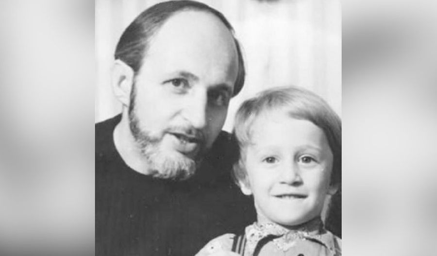 Александр Боголюбов с сыном Оскаром Кучерой. Фото © instagram/Оскар Кучера