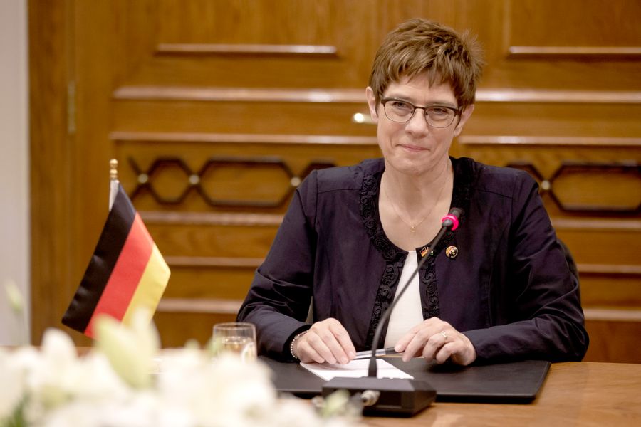 Аннегрет Крамп-Карренбауэр. Фото © EPA