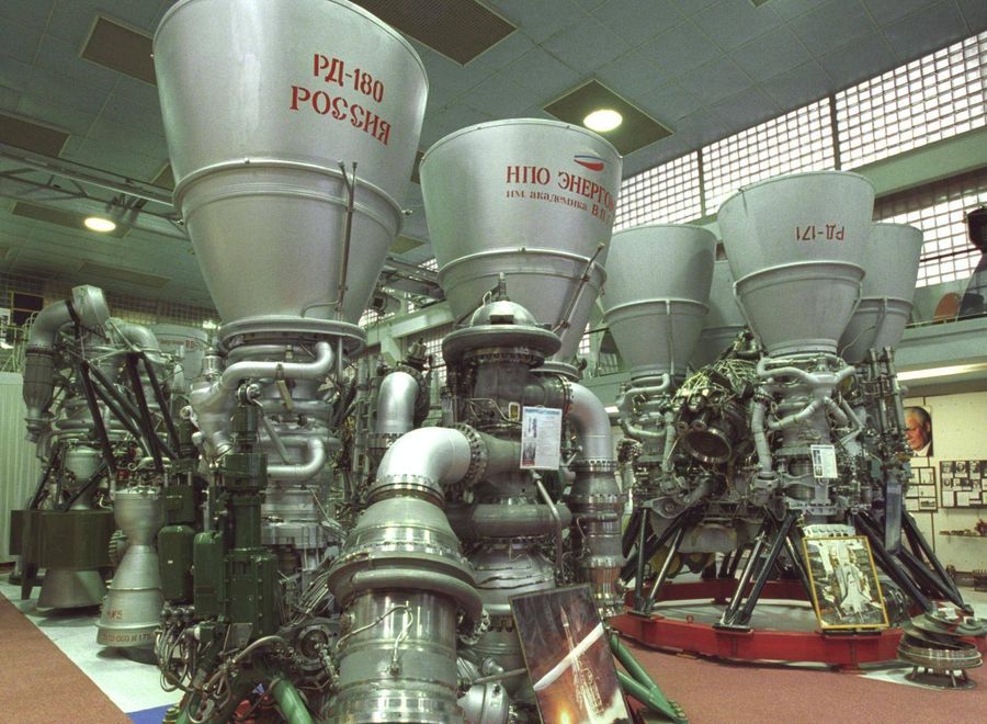 <p>Российские ракетные двигатели РД-180. Фото © ТАСС / Юрий Машков</p>
