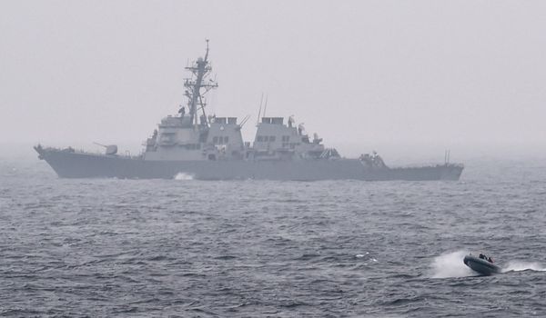 Эсминец США вошёл в акваторию Чёрного моря