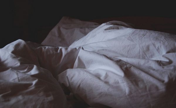 Омская школьница вместе с бойфрендом убила мать, застукавшую их в постели