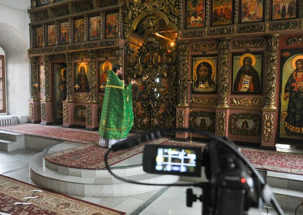 В Кремле напомнили о призыве патриарха Кирилла молиться дома 