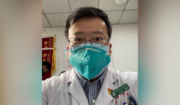 Официально: Умер врач, который первым сообщил о вспышке коронавируса в Китае