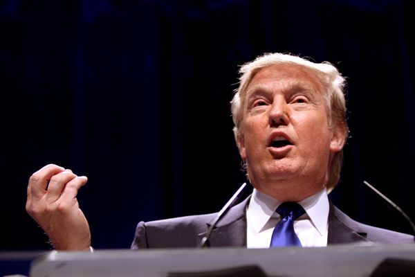 Трамп не намерен переносить дату президентских выборов из-за коронавируса