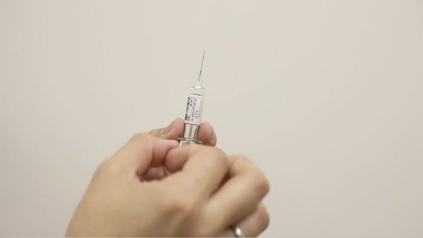 В ВОЗ рассказали, поможет ли прививка от гриппа при заболевании коронавирусом