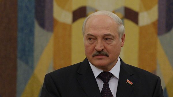 Конец валютной кормушке. Почему команда Лукашенко требует у России нефть за копейки