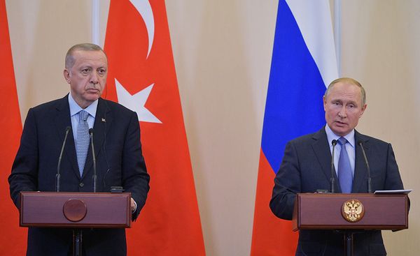 Путин обсудил с Эрдоганом обострение в сирийском Идлибе