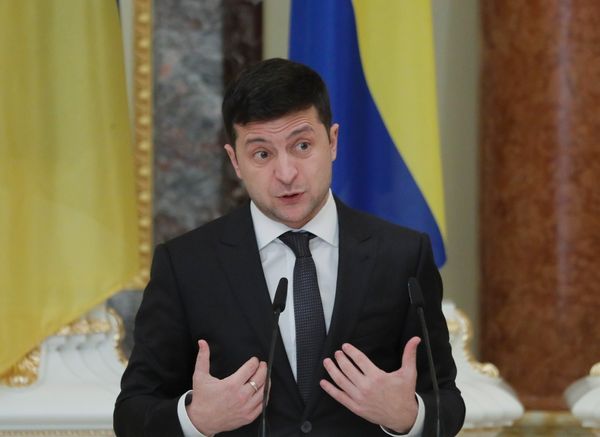 Зеленский: Киев делает всё возможное для мира в Донбассе