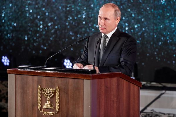 Путин рассказал в Израиле о погибшем в блокаду брате
