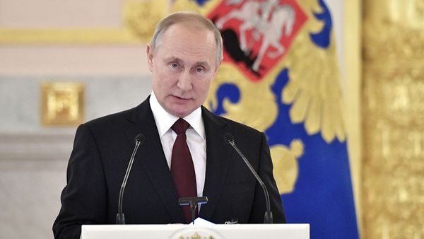 Путин — о поправках в конституцию: Важно выверить каждую букву, каждую запятую