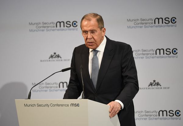 Лавров посетовал на "кризис доверия" между Россией и Западом