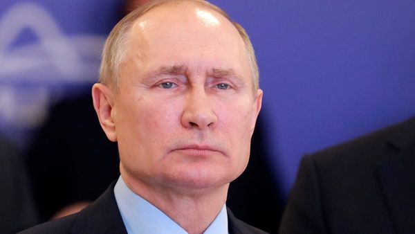 Путин обратился к россиянам в связи с распространением коронавируса