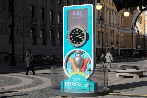 Власти Петербурга не намерены отказываться от проведения Евро-2020 в следующем году