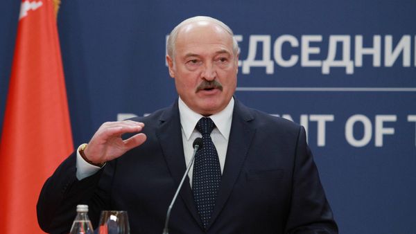 Белоруссию накрывает кризис? Почему Лукашенко просит миллиарды за грязную нефть