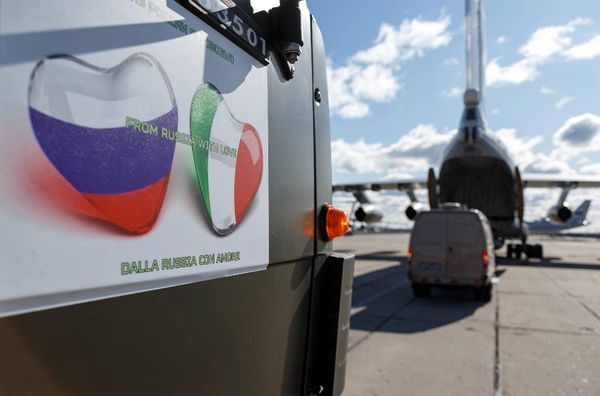 Польша против русской помощи Италии. Как коронавирус разрушает НАТО изнутри