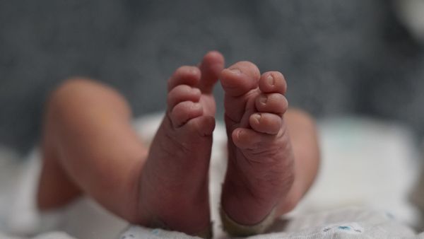 Беременная женщина из Магадана умерла после заражения коронавирусом, но ребёнка удалось спасти