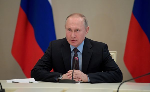 Путин отменил штраф за показ свастики при условии осуждения нацизма