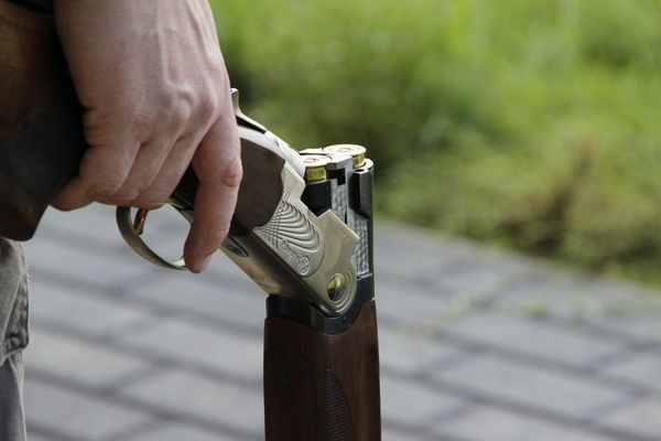 В Приморье задержали пьяного местного жителя, выстрелившего в голову соседке