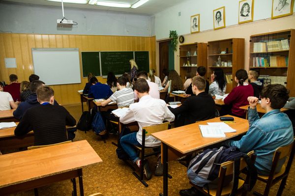 Госдума рекомендовала ввести уроки полового воспитания в российских школах