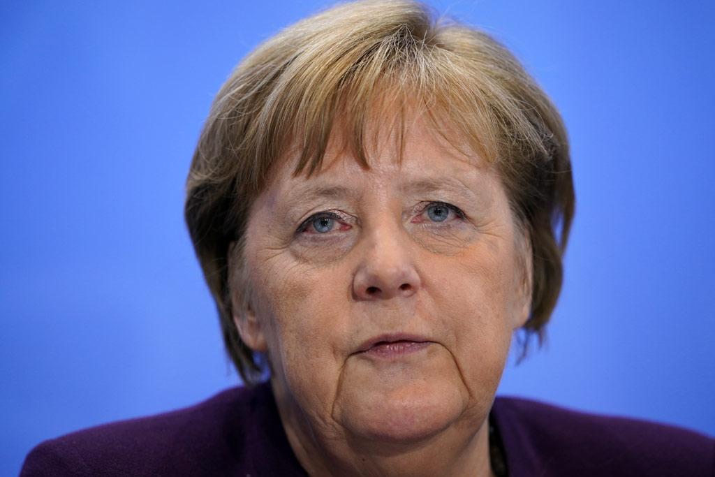Меркель отправили на домашний карантин после контакта с больным коронавирусом
