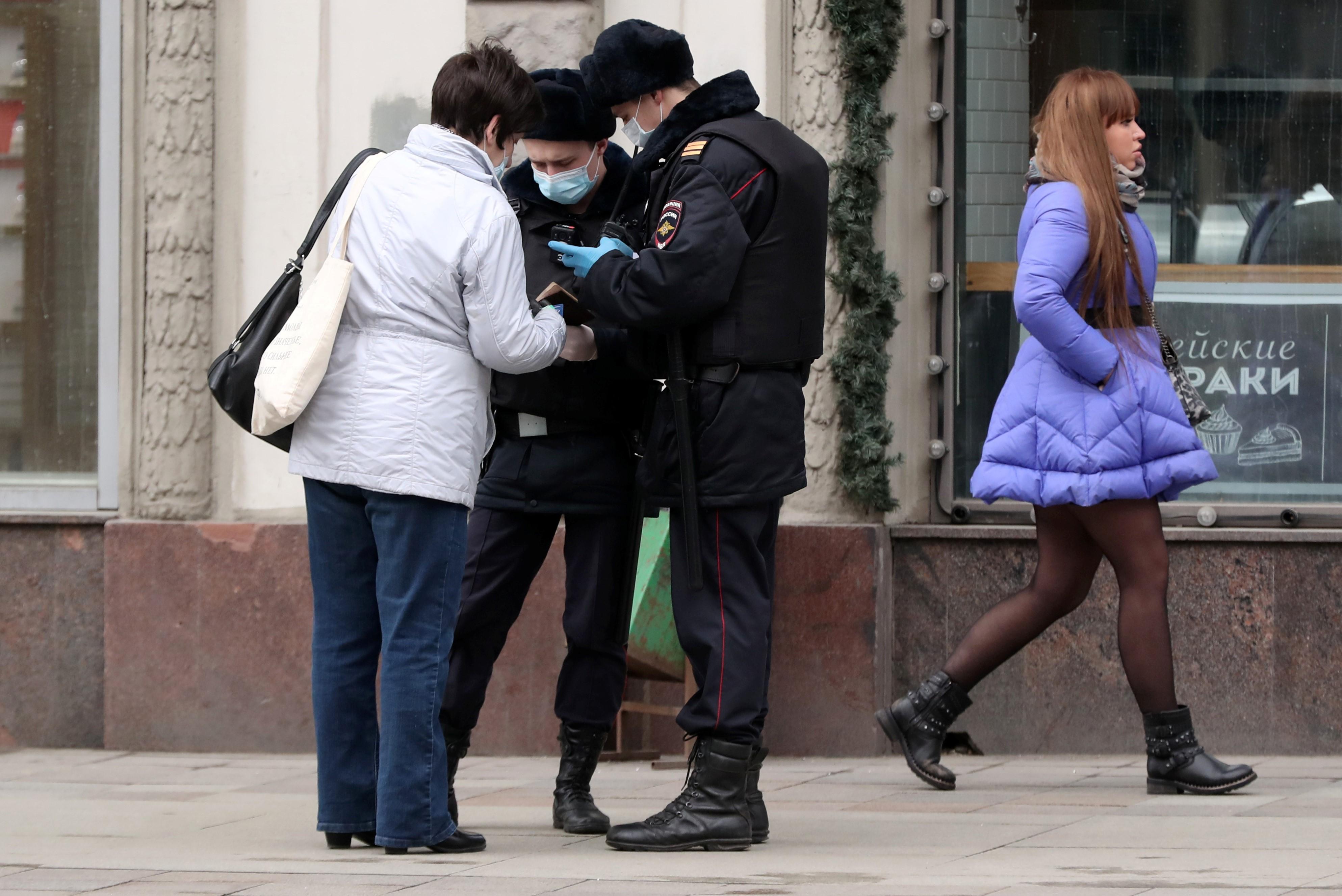 В Москве выписали пять тысяч протоколов за нарушение самоизоляции за выходные